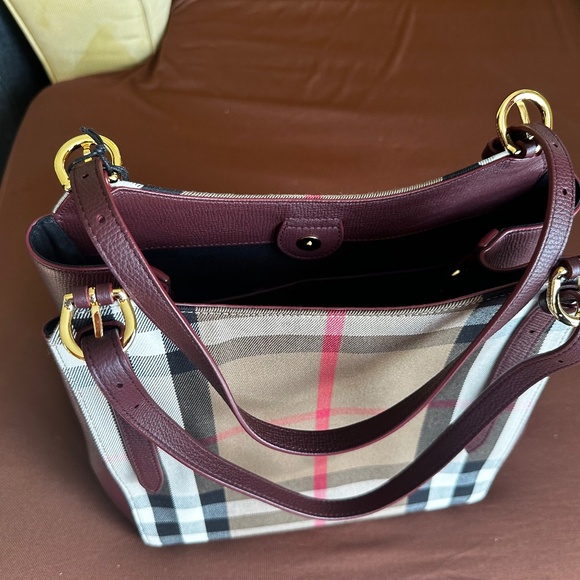 Burberry Small Canterbury Leather House Check Canvas Shoulder Tote Bag M… - Picture 3 of 16